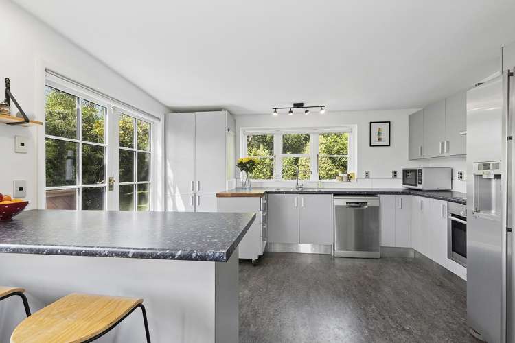 55 Ranui Crescent Khandallah_13