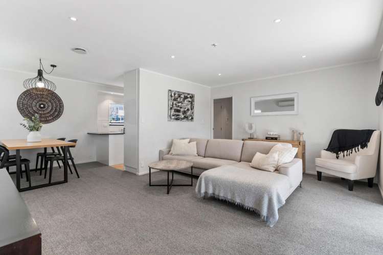 1/24 Golf Road New Lynn_10
