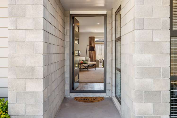 11 Kahuparere Crescent Pyes Pa_14