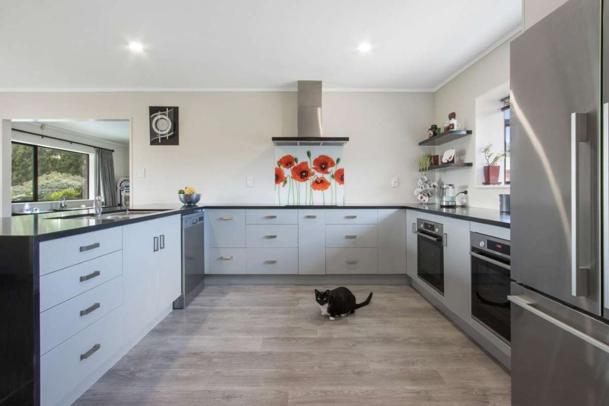 217 Ongare Point Road_5