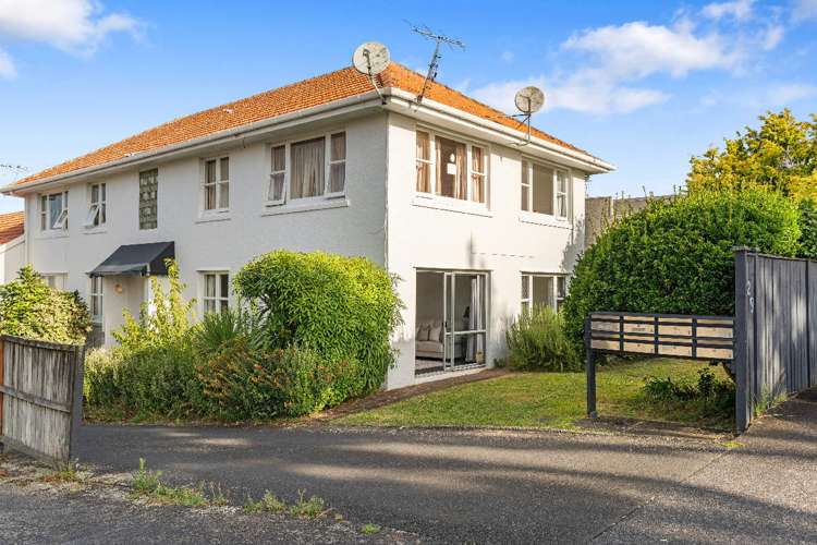 2/129 Victoria Avenue_1