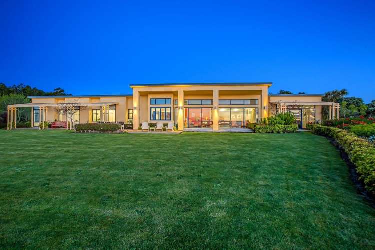 340 Macwhinney Drive Drury_1