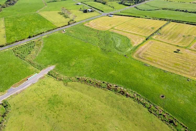 7104 South Road Warea_10