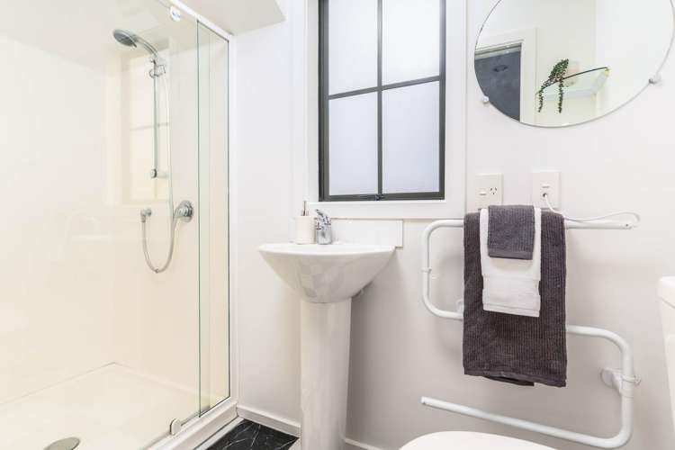 70 Erlestoke Crescent Churton Park_7