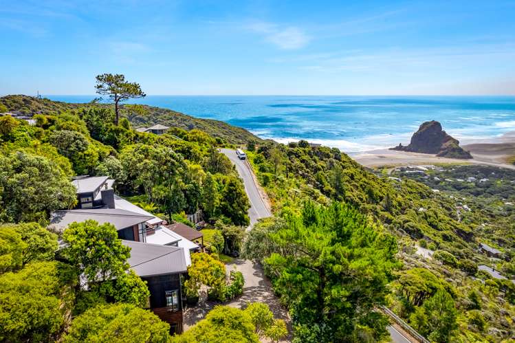 66 Piha Road Piha_48