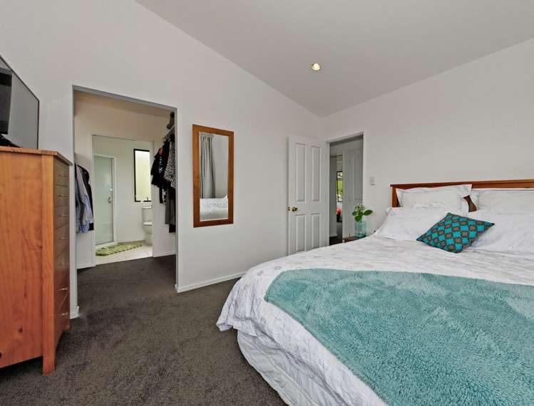 24 Chamari Close Titirangi_8