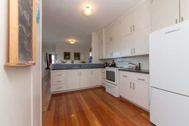 11 Eastglen Road Glen Eden_4