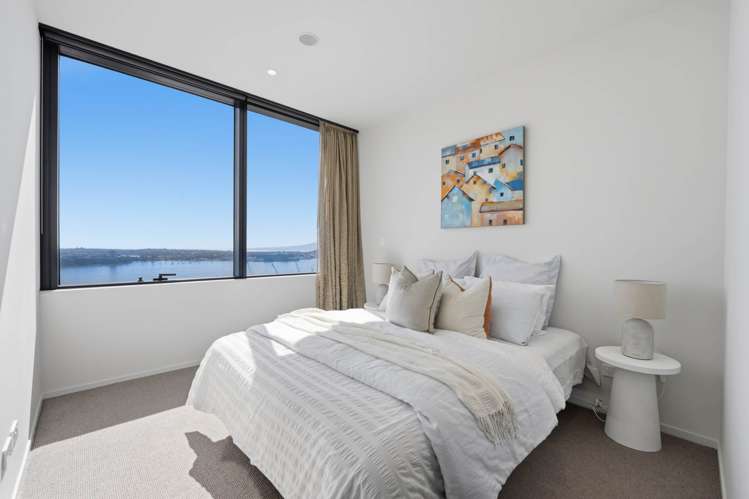 2801/10 Commerce Street City Centre_18