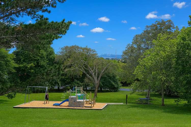 1/231 Don Buck Road Massey_18