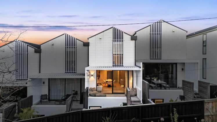 7/35 Mainston Road_0