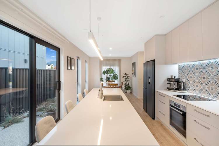 28 Wallis Drive_3