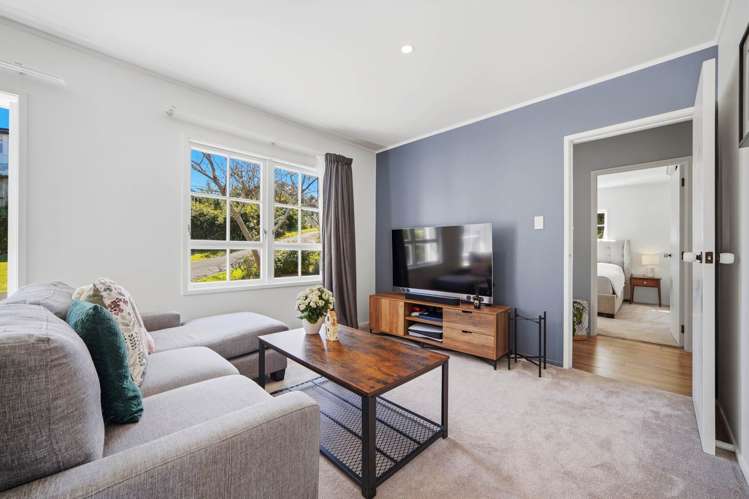 2/220 East Coast Road Forrest Hill_5