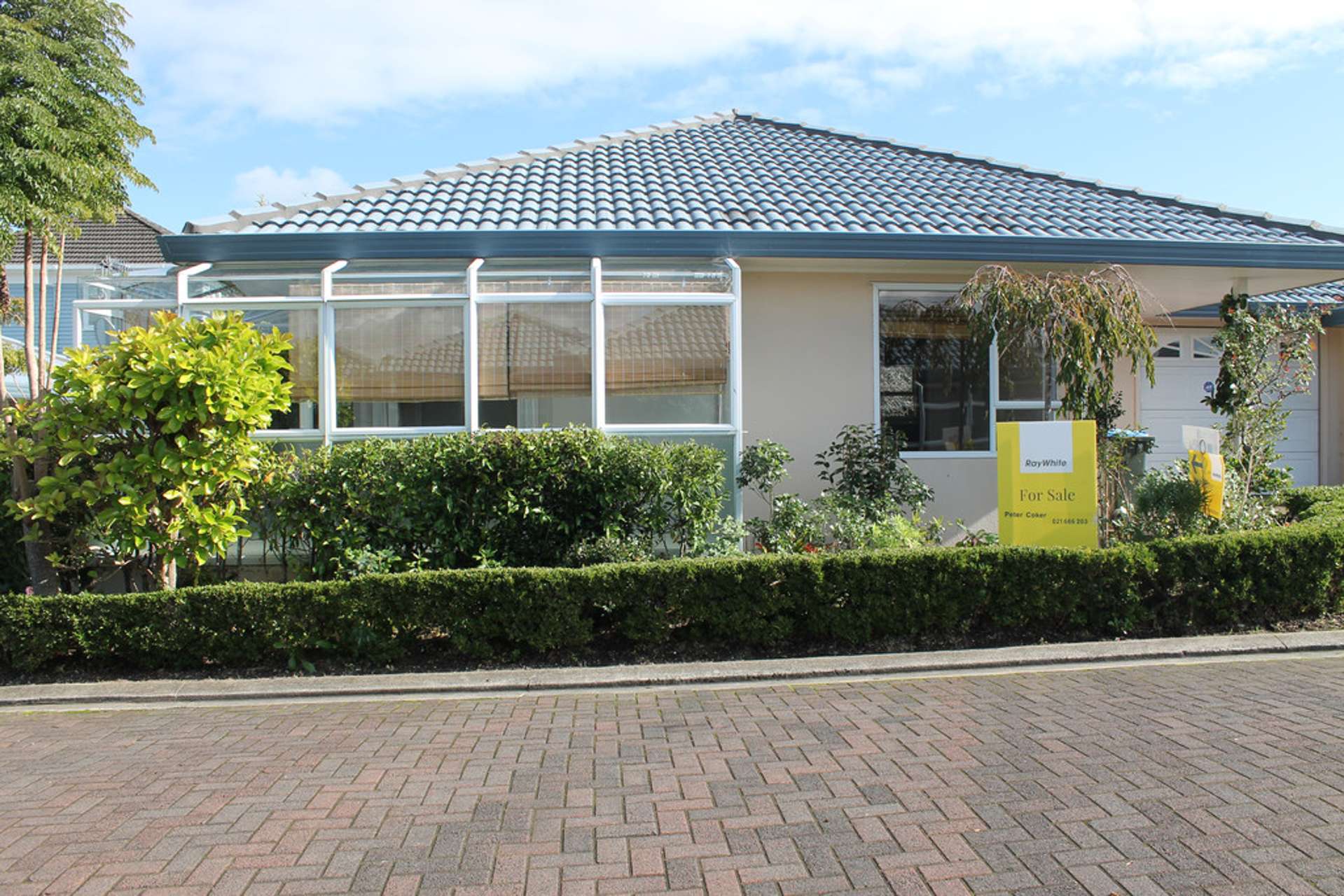 5/10 Gerard Way Saint Johns_0