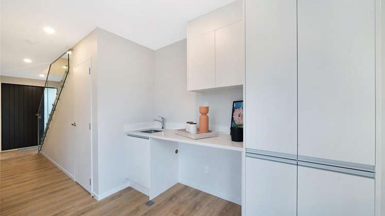 2/30 Woodford Ave Henderson_11