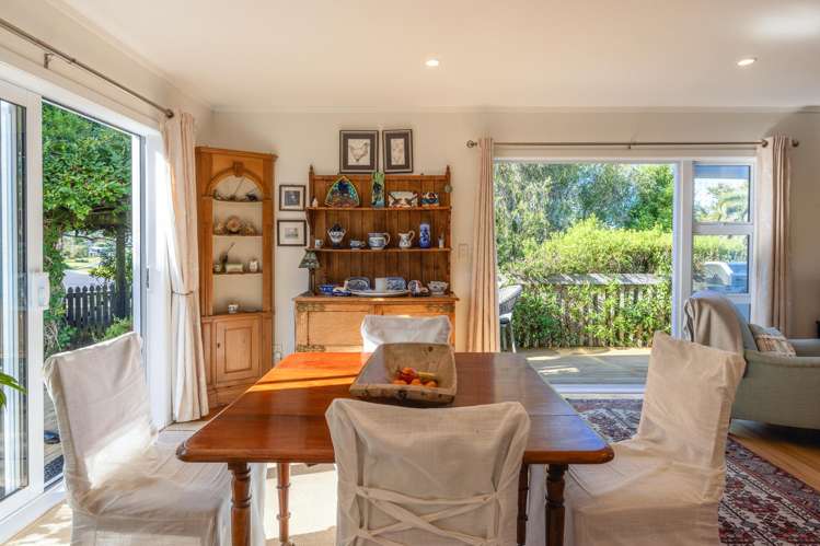 45 Tahatai Road Oneroa_13