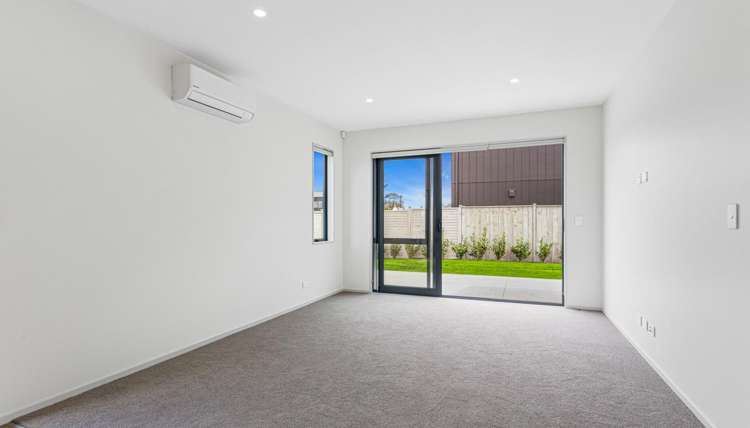 3 Paraone Crescent Takanini_12