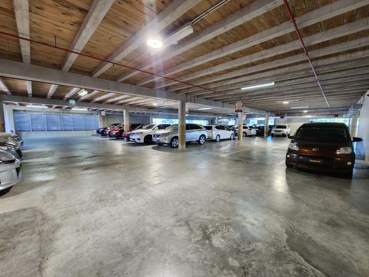 Whole Building/385 Mt Wellington Highway Mt Wellington_3