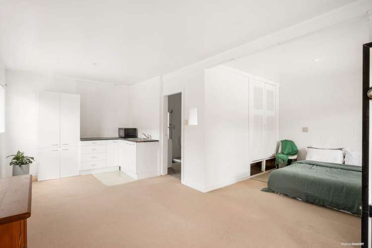 7 Lush Avenue Saint Johns_11