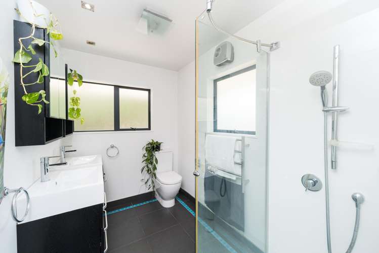 49 Schnell Drive Kelvin Grove_11