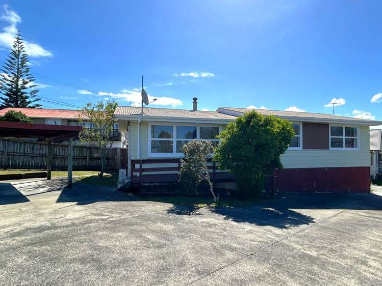 3 Barrys Road Glendene_13