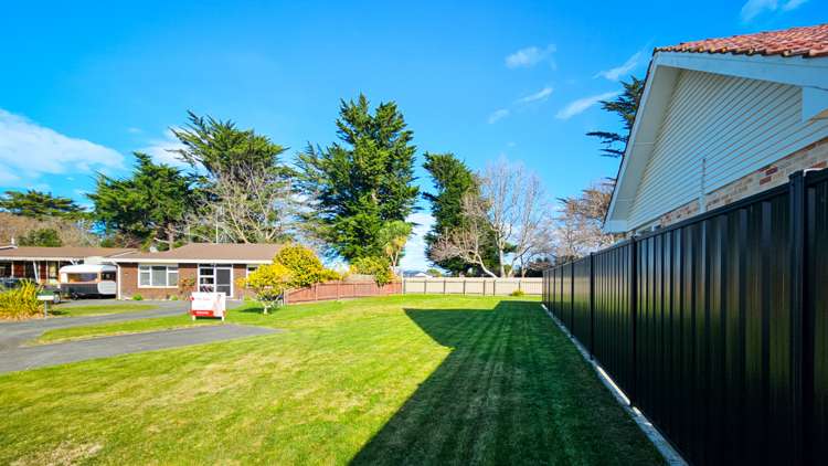 82a Menin Road Onekawa_25