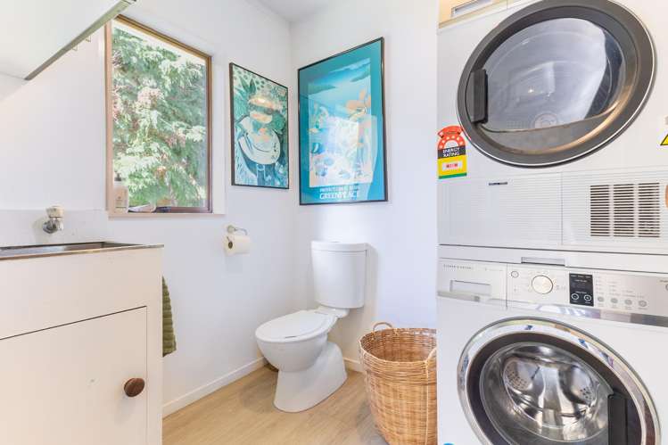 13 Forest Road Raumati South_18