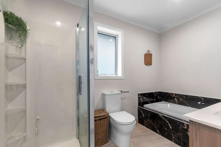 17 Stormlea Drive Southbridge_12