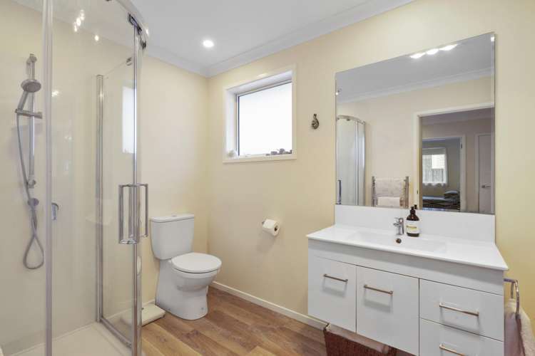 48 Wallace Place Westown_14