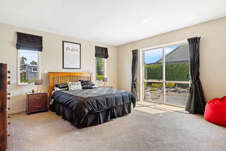 13 Pembertons Road Sefton_5