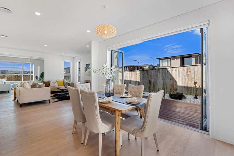 36 Fernhill Way Oteha_10