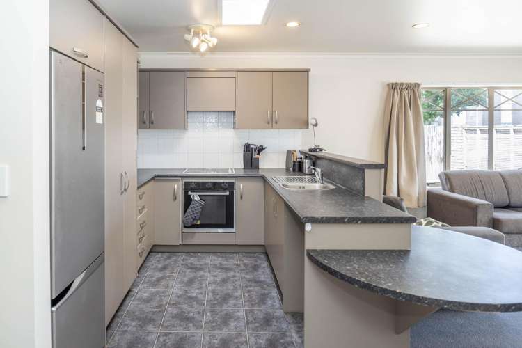 4/17 Beatty Street Melville_5