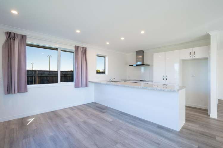 11a McGlashen Street_5
