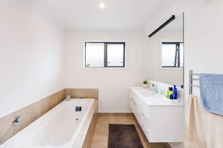 7 Cyprus Place Fitzherbert_12