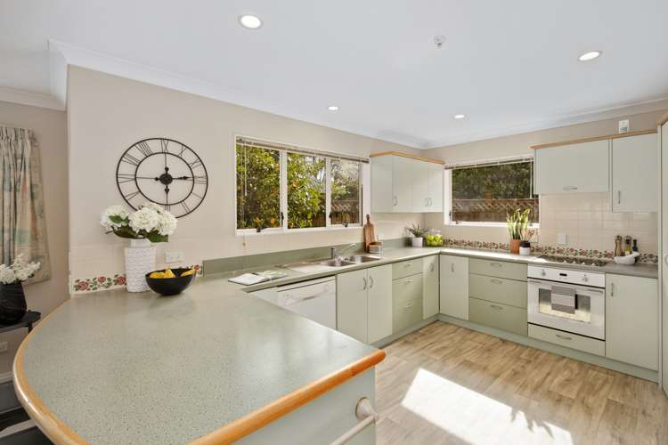 2/10 Military Road Boulcott_6