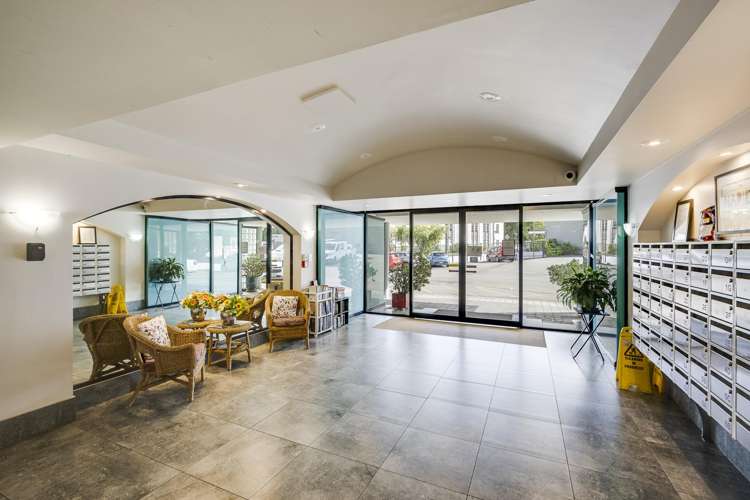 58/3 Shakespeare Road Napier South_10