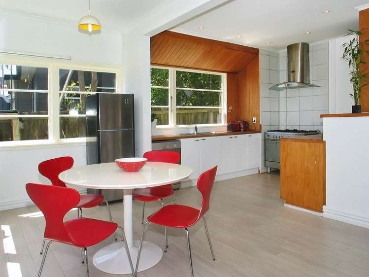 10 Richard Street Titahi Bay_8