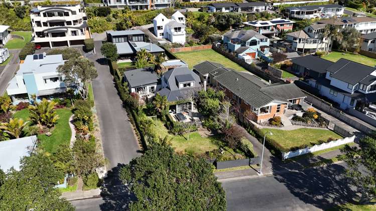 95 and 97 Beach Road Otumoetai_20
