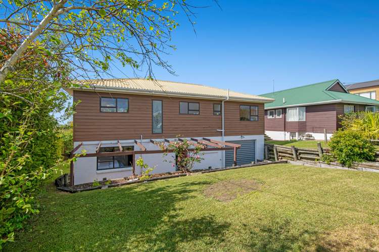 1435 Whangaparaoa Road Army Bay_24