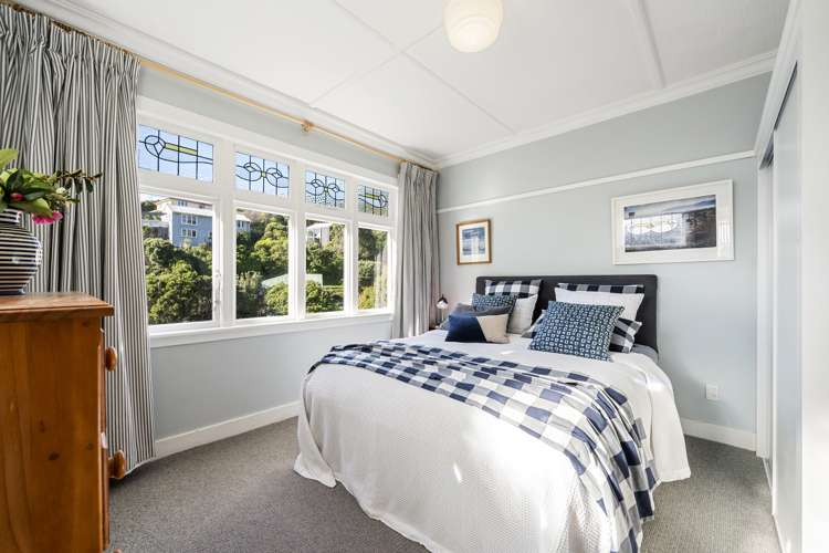 12 Liffey Crescent Island Bay_6