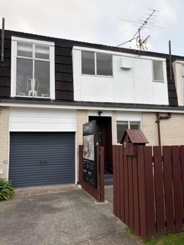 4 Cobar Close Maupuia_3