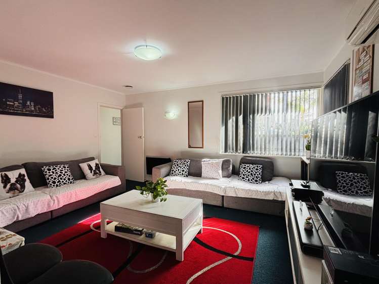 1/10 Chartwell Ave Glenfield_6