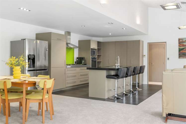 22 Palliser Drive Huntington_9