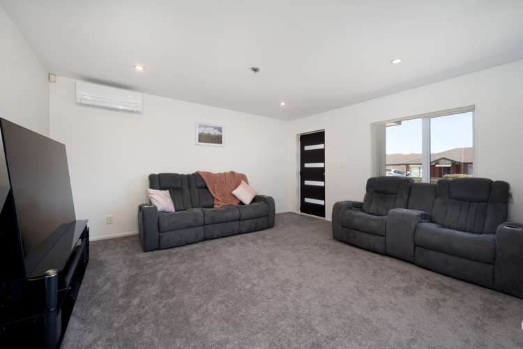 16 John Broad Place Flat Bush_5