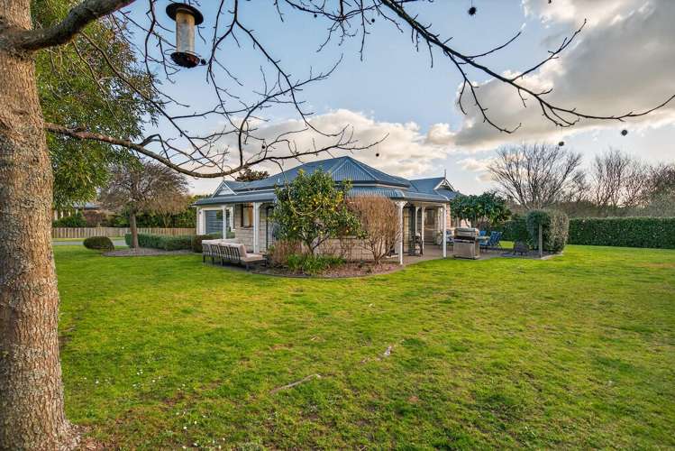 15 Grace Avenue Leamington_18