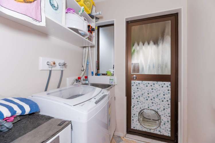 1/15 Seaglen Place Botany Downs_14