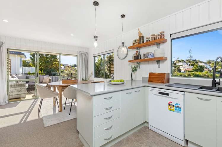 2/65 Charlotte Street_5
