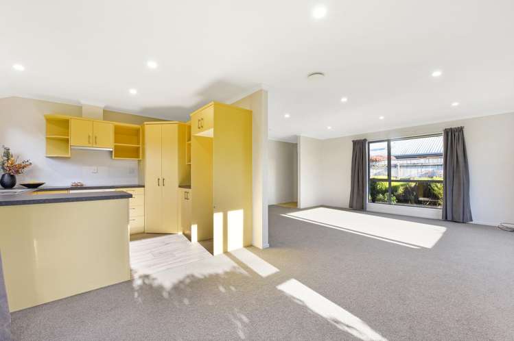 11 Otia Drive Richmond_5