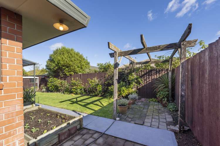 2/21 Ben Nevis Drive Broomfield_10