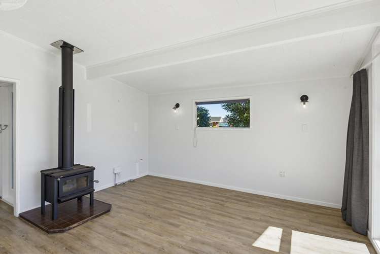 32 Sylvan Avenue Waikanae_11