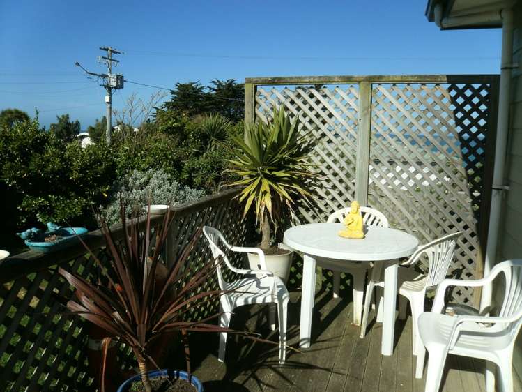 30 Esplanade Kaka Point_11